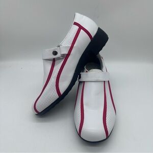 Tip Tee Toe Women's Golf Shoes Sz 8 US White Leather 7.5